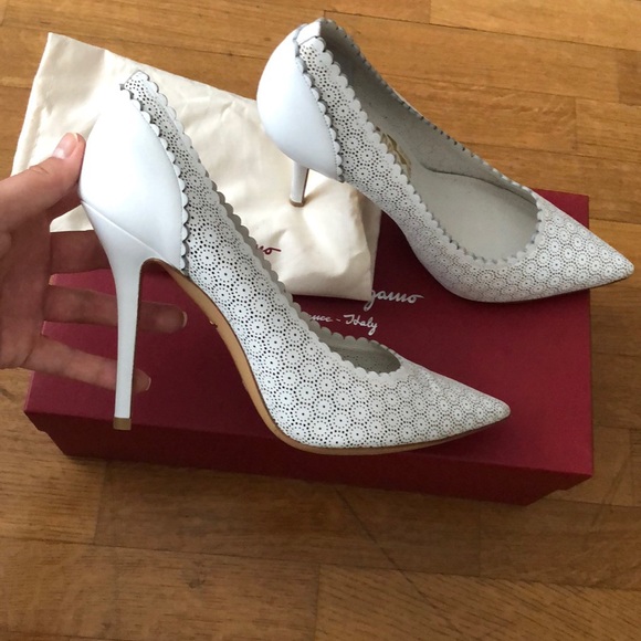 Salvatore ferragamo white heels - Picture 2 of 5